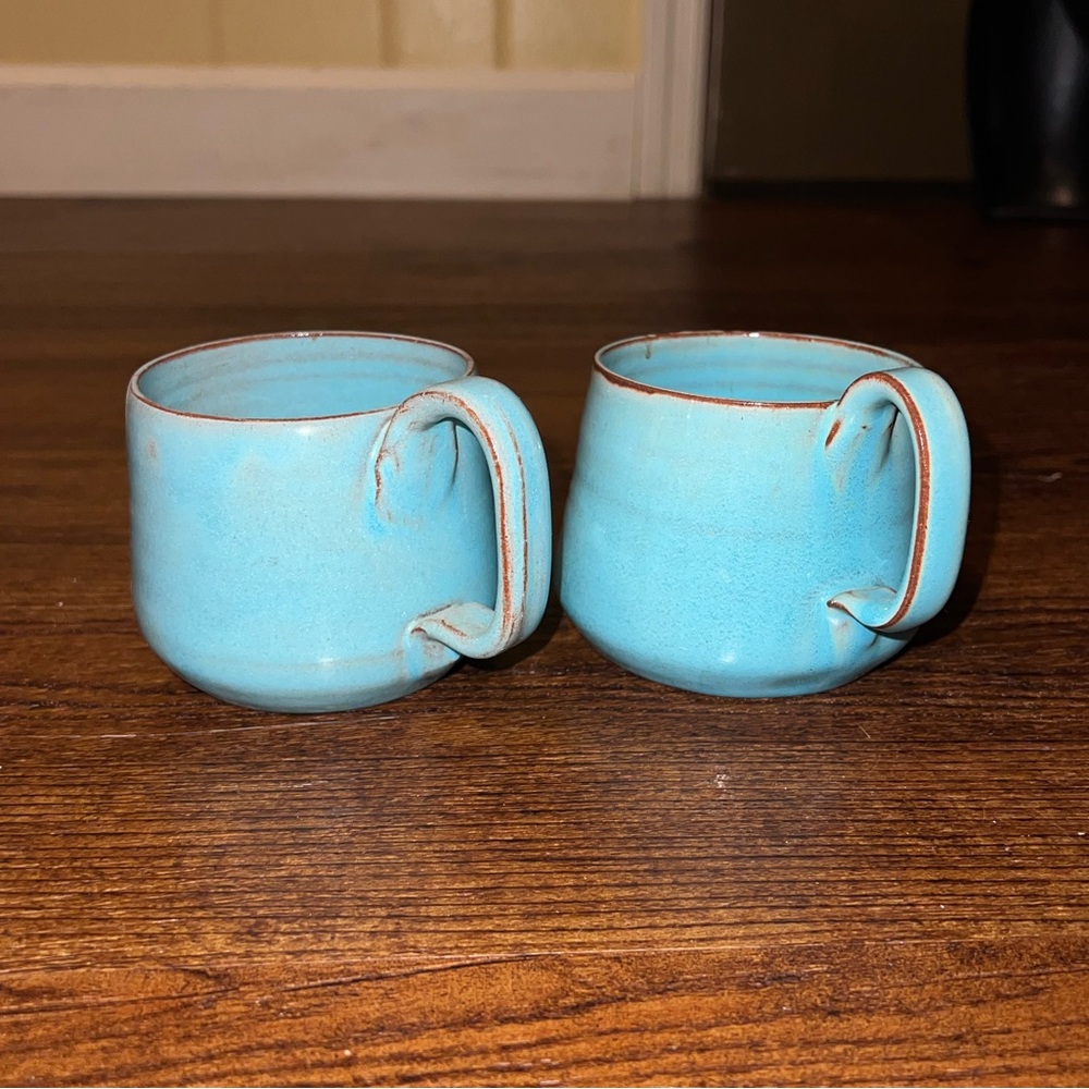 (2) Vintage Turquoise Glazed Ceramic Stoneware Pottery Small Rustic Decor Mugs - Picture 2 of 8